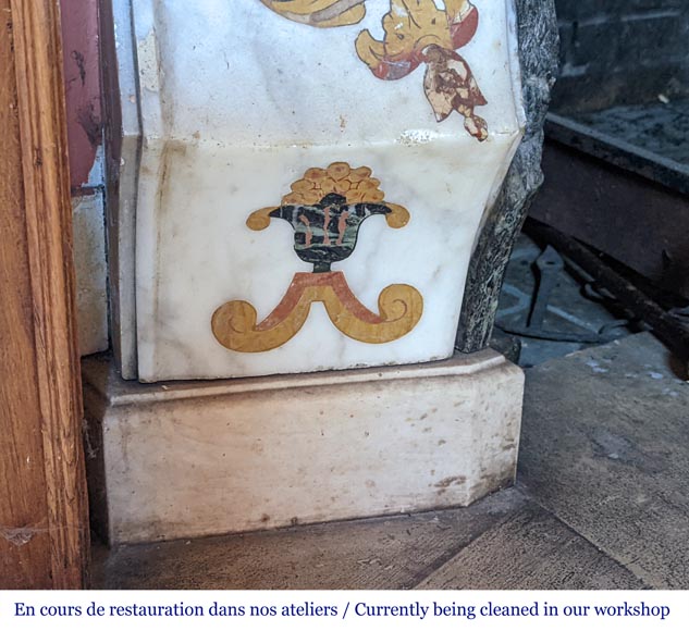 Cheminée réalisée à partir d'éléments en marbres polychromes. Probablement d’un autel du XVIIIe siècle Cheminée réalisée à partir d'éléments en marbres polychromes. Probablement d’un autel du XVIIIe siècle-6