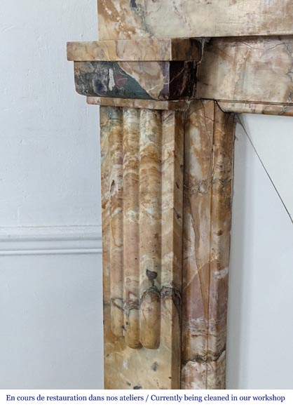 Petite Cheminée Art déco en Brèche de Médous Petite Cheminée Art déco en Brèche de Médous-4