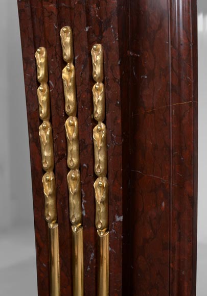 Cheminée de style Louis XVI en marbre Rouge Griotte , perlée de bronze doré Cheminée de style Louis XVI en marbre Rouge Griotte , perlée de bronze doré-4