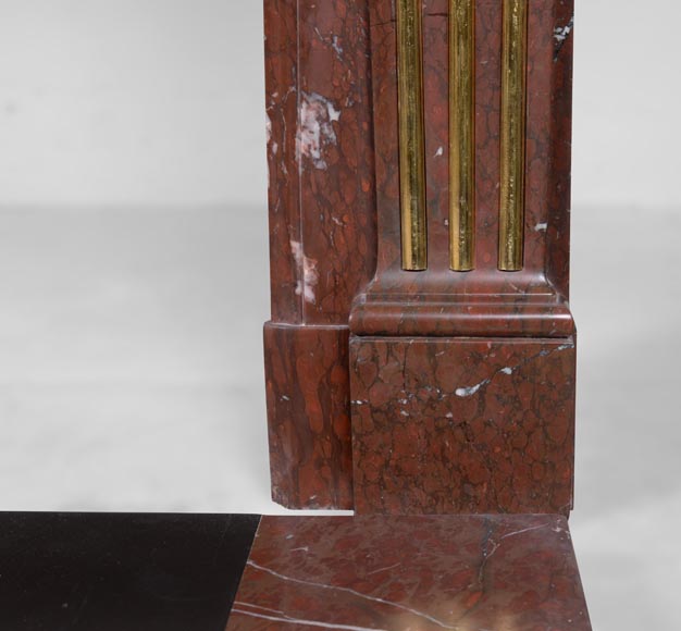 Cheminée de style Louis XVI en marbre Rouge Griotte , perlée de bronze doré Cheminée de style Louis XVI en marbre Rouge Griotte , perlée de bronze doré-8