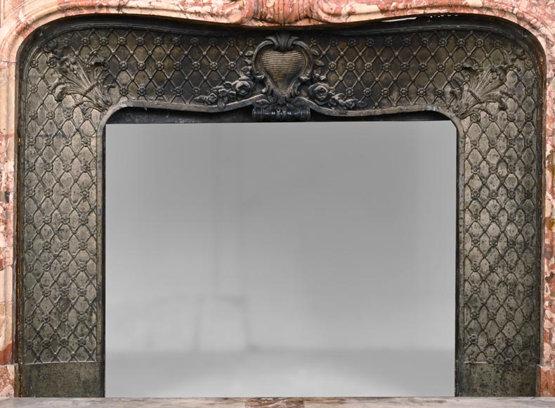 Cheminée de style Louis XV en brèche de Montmeyan Cheminée de style Louis XV en brèche de Montmeyan-11