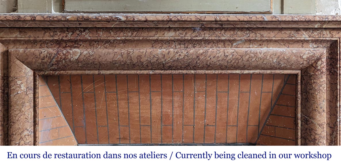 Cheminée de style Louis XIV en marbre griotte Cheminée de style Louis XIV en marbre griotte-1