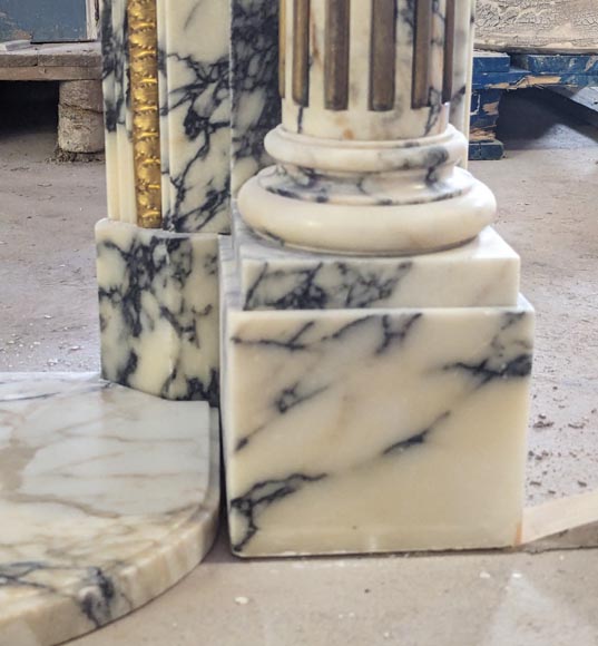 Cheminée de style Louis XVI en marbre Panazeau et bronze à colonnes détachées et cannelées Cheminée de style Louis XVI en marbre Panazeau et bronze à colonnes détachées et cannelées-12