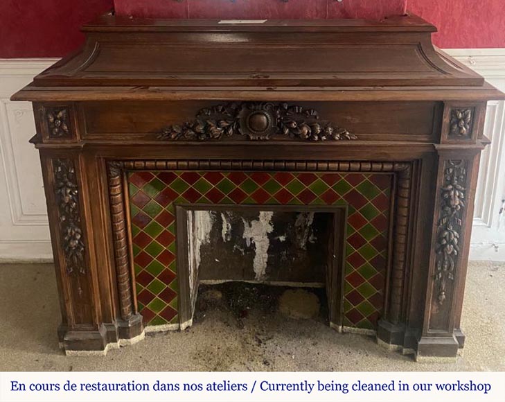 Cheminée de style Napoléon III décorée de guirlandes de fleurs sculptée en bois Cheminée de style Napoléon III décorée de guirlandes de fleurs sculptée en bois-1