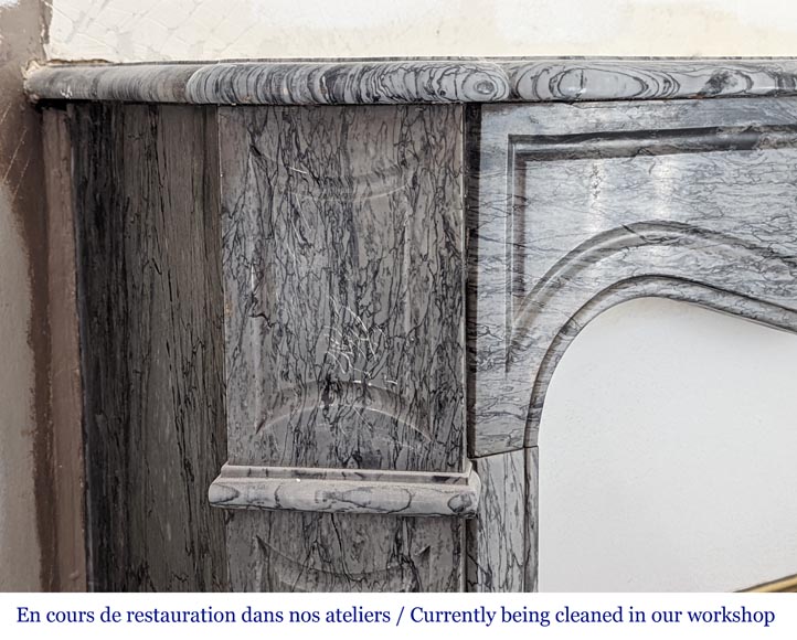Cheminée ancienne de style Louis XV, modèle Pompadour, en marbre Bleu Fleuri Cheminée ancienne de style Louis XV, modèle Pompadour, en marbre Bleu Fleuri-3