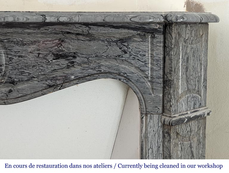 Cheminée ancienne de style Louis XV, modèle Pompadour, en marbre Bleu Fleuri Cheminée ancienne de style Louis XV, modèle Pompadour, en marbre Bleu Fleuri-6