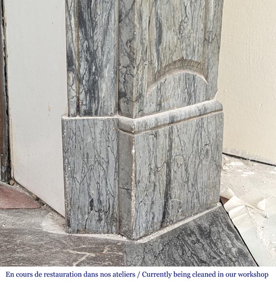 Cheminée ancienne de style Louis XV, modèle Pompadour, en marbre Bleu Fleuri Cheminée ancienne de style Louis XV, modèle Pompadour, en marbre Bleu Fleuri-7