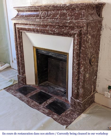 Cheminée de style Louis XIV en marbre Rouge du Nord Cheminée de style Louis XIV en marbre Rouge du Nord-5