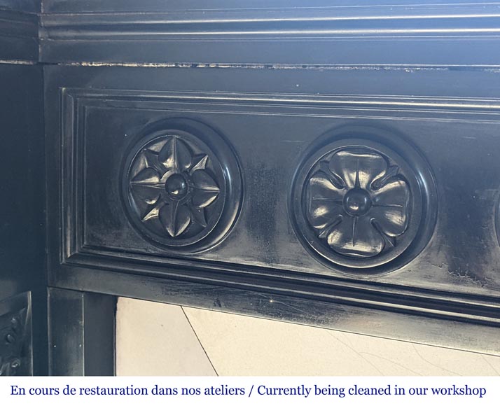 Cheminée Napoléon III en marbre Noir de Belgique aux colonnettes Cheminée Napoléon III en marbre Noir de Belgique aux colonnettes-2