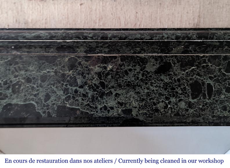 Cheminée de style Napoléon III à pattes de lions en marbre vert de mer Cheminée de style Napoléon III à pattes de lions en marbre vert de mer-1