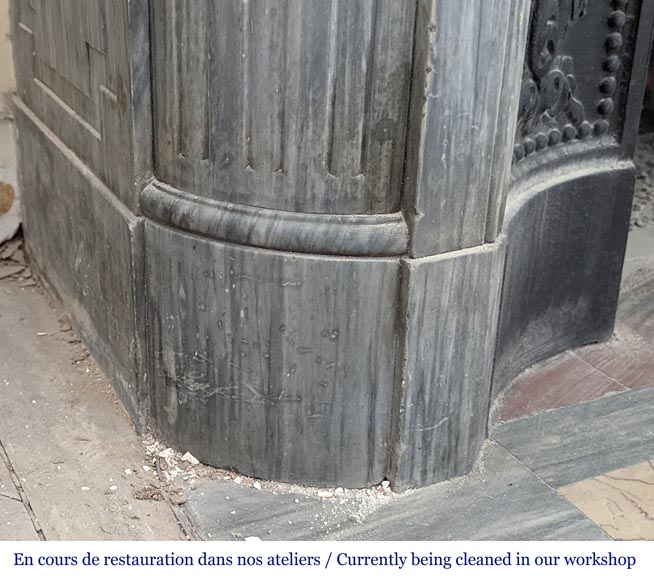 Cheminée de style Louis XVI à rudenture aux coins arrondis en Turquin clair Cheminée de style Louis XVI à rudenture aux coins arrondis en Turquin clair-4