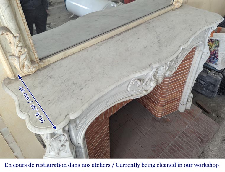 Grande cheminée de style Louis XV en marbre de Carrare au riche décor Grande cheminée de style Louis XV en marbre de Carrare au riche décor-11