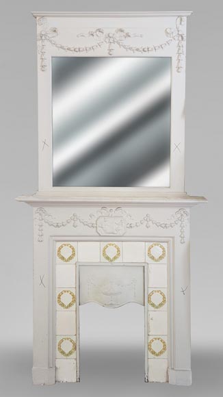 Cheminée de style Louis XVI décorée d'une scène de mythologie en bois Cheminée de style Louis XVI décorée d'une scène de mythologie en bois-0