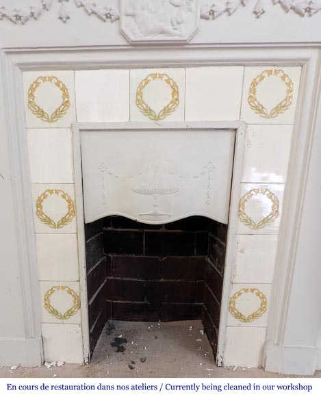 Cheminée de style Louis XVI décorée d'une scène de mythologie en bois Cheminée de style Louis XVI décorée d'une scène de mythologie en bois-4