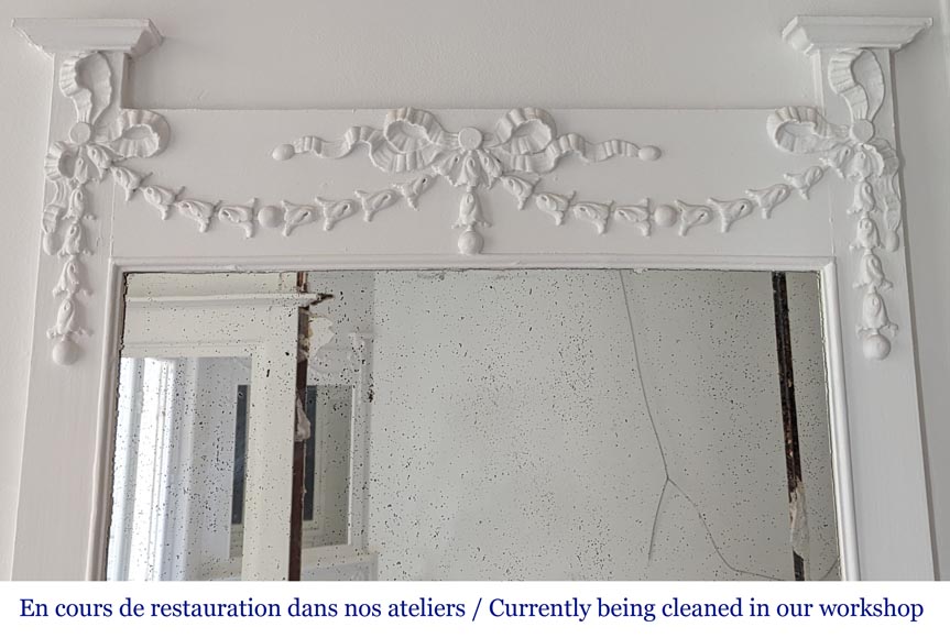 Cheminée de style Louis XVI en bois décorée d'une scène de mythologie Cheminée de style Louis XVI en bois décorée d'une scène de mythologie-1