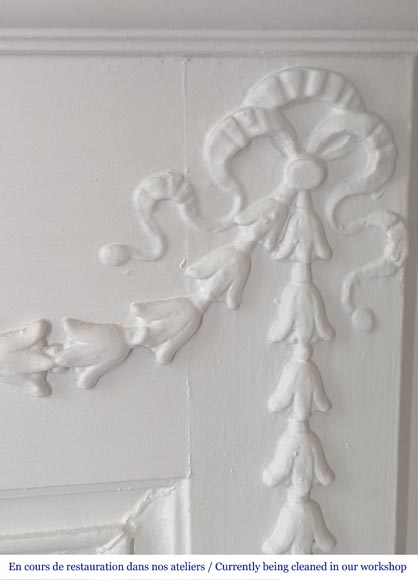 Cheminée de style Louis XVI en bois décorée d'une scène de mythologie Cheminée de style Louis XVI en bois décorée d'une scène de mythologie-6