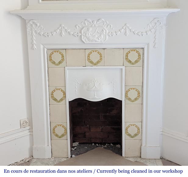 Cheminée en bois de style Louis XVI décorée d'une scène de mythologie Cheminée en bois de style Louis XVI décorée d'une scène de mythologie-6