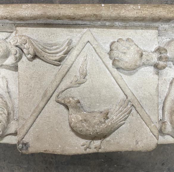 Cheminée d'époque Louis XV en pierre Cheminée d'époque Louis XV en pierre-2