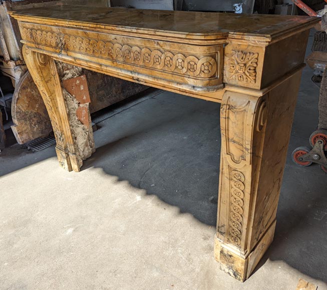 Cheminée de style Louis XVI ornée d'un entrelacs de fleurs en Brocatelle de Sienne Cheminée de style Louis XVI ornée d'un entrelacs de fleurs en Brocatelle de Sienne-6