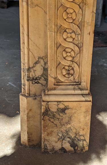 Cheminée de style Louis XVI ornée d'un entrelacs de fleurs en Brocatelle de Sienne Cheminée de style Louis XVI ornée d'un entrelacs de fleurs en Brocatelle de Sienne-8