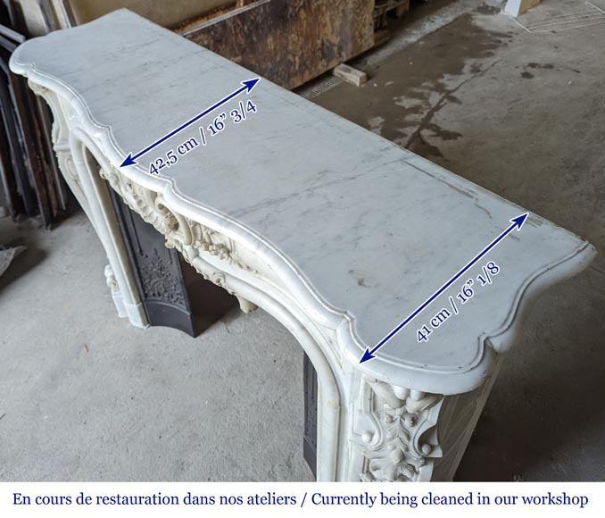 Cheminée de style Louis XV au décors fleuri sculpté en marbre de Carrare Cheminée de style Louis XV au décors fleuri sculpté en marbre de Carrare-14