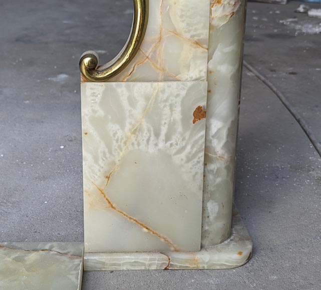 Cheminée décorative en onyx Cheminée décorative en onyx-9