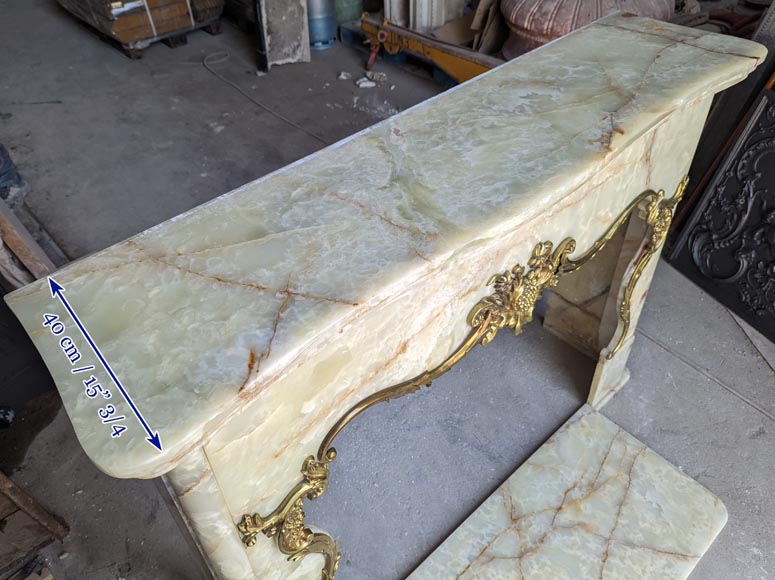 Cheminée décorative en onyx Cheminée décorative en onyx-11