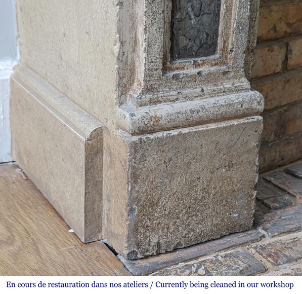 Cheminée d'époque Louis XVI en pierre et marbre Cheminée d'époque Louis XVI en pierre et marbre-8