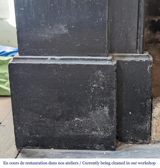 Cheminée de style Napoléon III en marbre noir Cheminée de style Napoléon III en marbre noir-5