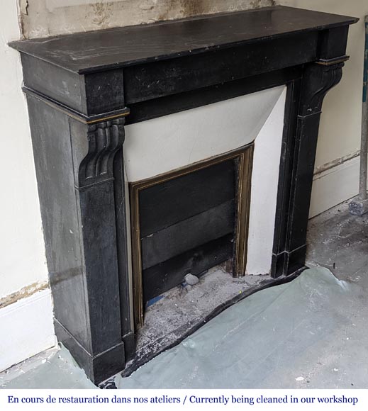 Cheminée de style Napoléon III à modillon en marbre noir fin de Belgique Cheminée de style Napoléon III à modillon en marbre noir fin de Belgique-2