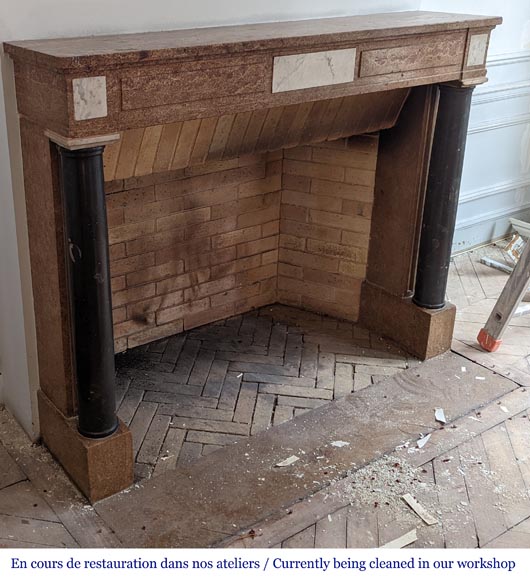 Cheminée bicolore de style Directoire en granite et colonnes détachées en marbre noir Cheminée bicolore de style Directoire en granite et colonnes détachées en marbre noir-2