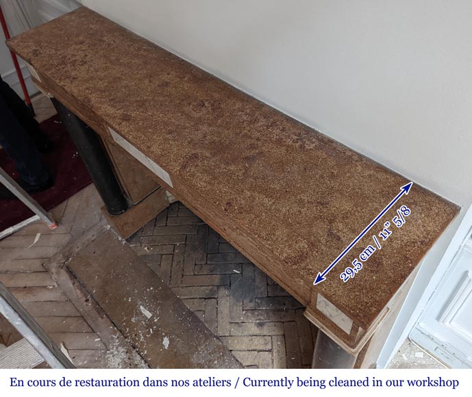 Cheminée bicolore de style Directoire en granite et colonnes détachées en marbre noir Cheminée bicolore de style Directoire en granite et colonnes détachées en marbre noir-9