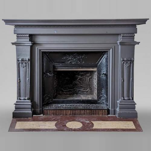 Cheminée de style Napoléon III en bois peint