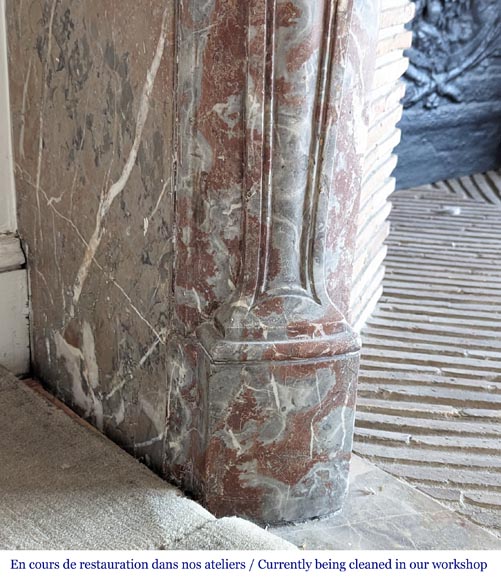 Cheminée de style Louis XV en marbre Rouge Royal, XVIIIe siècle Cheminée de style Louis XV en marbre Rouge Royal, XVIIIe siècle-6