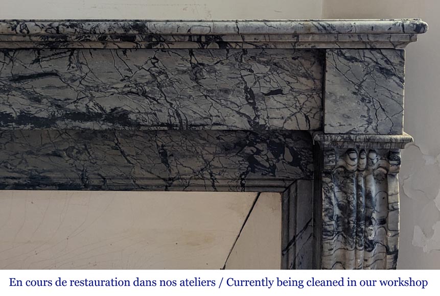 Cheminée Napoléon III à pieds en console en marbre Bleu Fleury Cheminée Napoléon III à pieds en console en marbre Bleu Fleury-6