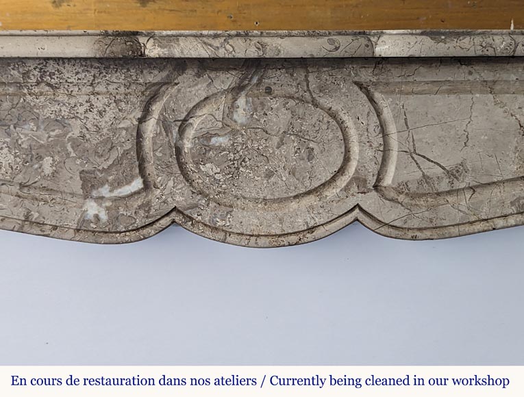 Cheminée de style Louis XV modèle Pompadour sculptée en marbre de Lunel Cheminée de style Louis XV modèle Pompadour sculptée en marbre de Lunel-1