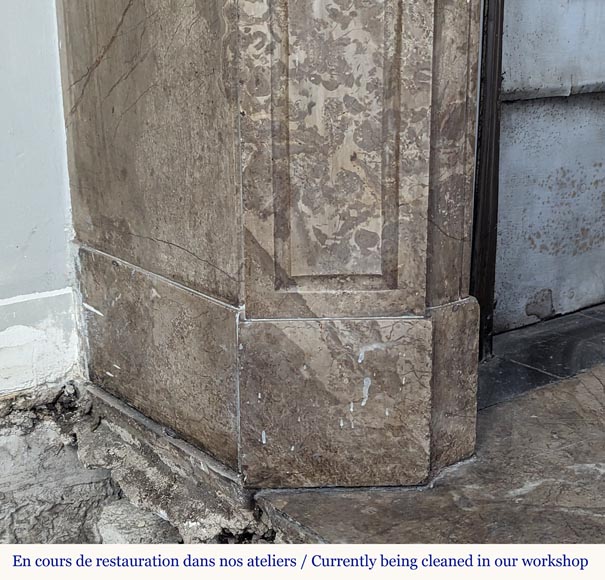 Cheminée de style Louis XV modèle Pompadour sculptée en marbre de Lunel Cheminée de style Louis XV modèle Pompadour sculptée en marbre de Lunel-4