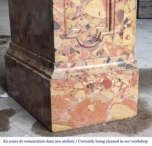 Cheminée de style Régence en Brèche d’Alep Cheminée de style Régence en Brèche d’Alep-6