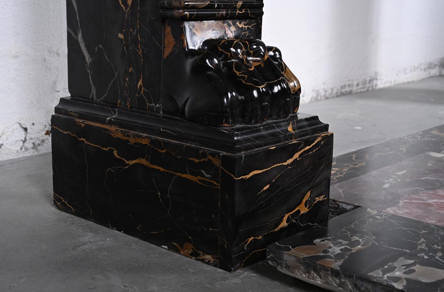 Cheminée de style Napoléon III à pattes de lion sculptée en marbre Portor Cheminée de style Napoléon III à pattes de lion sculptée en marbre Portor-5