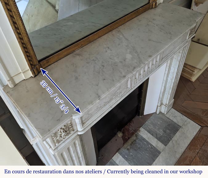 Cheminée de style Louis XVI à cannelures rudentées en marbre de Carrare Cheminée de style Louis XVI à cannelures rudentées en marbre de Carrare-9