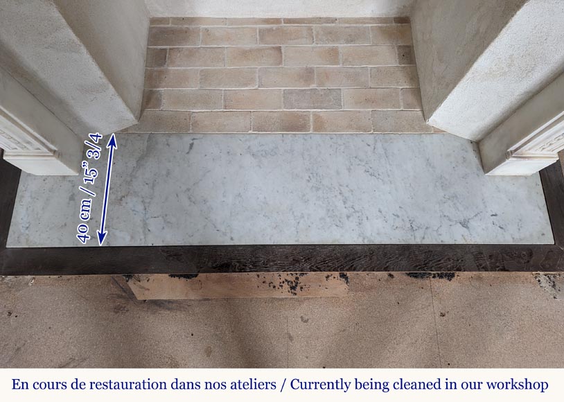 Cheminée d'époque Louis XVI au perlé et ruban sculpté Cheminée d'époque Louis XVI au perlé et ruban sculpté-11