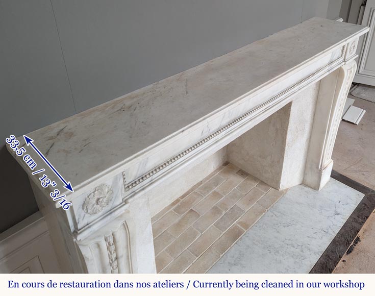 Cheminée d'époque Louis XVI au perlé et ruban sculpté Cheminée d'époque Louis XVI au perlé et ruban sculpté-12