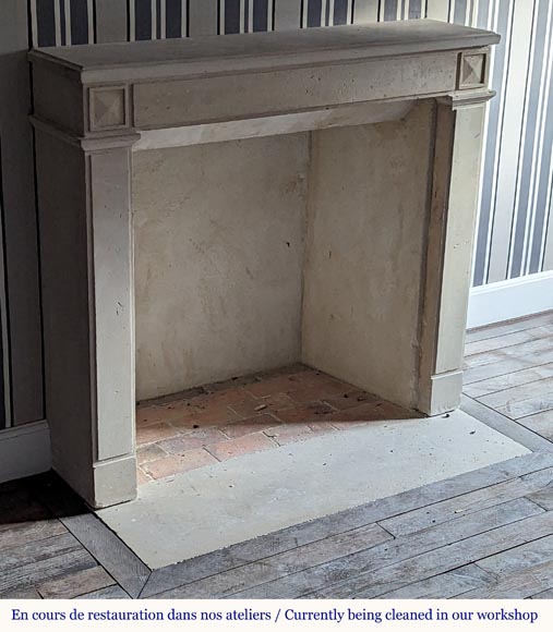 Cheminée de style Louis XVI en pierre aux têtes sculptées en diamant Cheminée de style Louis XVI en pierre aux têtes sculptées en diamant-2