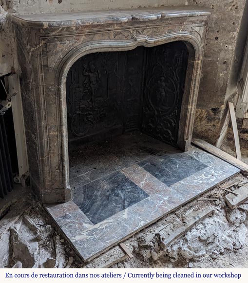 Petite cheminée d'époque Régence en marbre Sarrancolin Ilhet Petite cheminée d'époque Régence en marbre Sarrancolin Ilhet-2