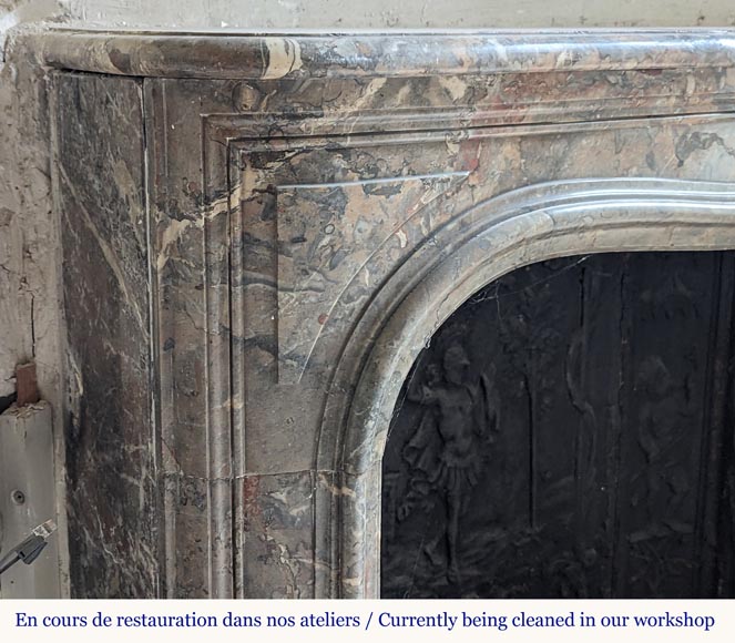 Petite cheminée d'époque Régence en marbre Sarrancolin Ilhet Petite cheminée d'époque Régence en marbre Sarrancolin Ilhet-3