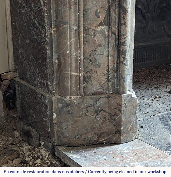 Petite cheminée d'époque Régence en marbre Sarrancolin Ilhet Petite cheminée d'époque Régence en marbre Sarrancolin Ilhet-4