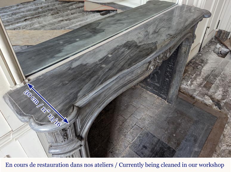 Cheminée d'époque Louis XV en marbre Turquin à belle coquille Cheminée d'époque Louis XV en marbre Turquin à belle coquille-14