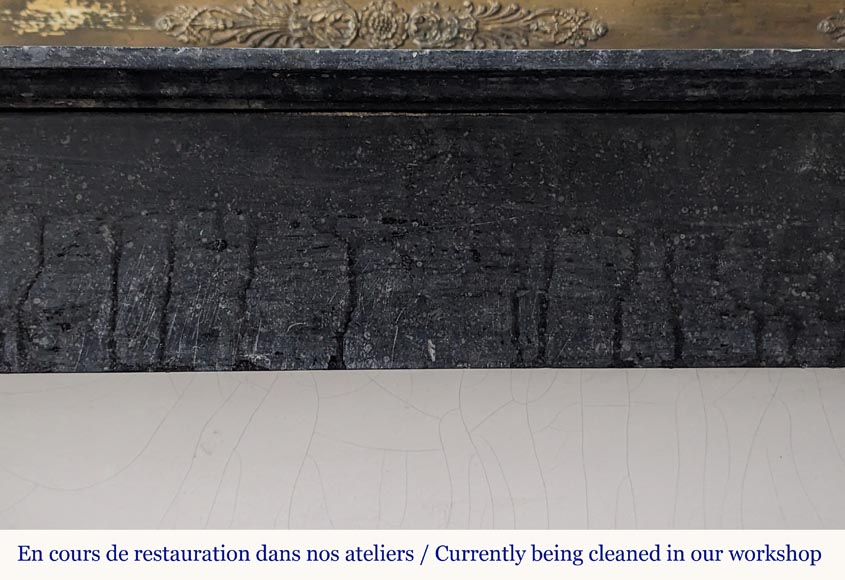 Cheminée de style Napoléon III en marbre noir Cheminée de style Napoléon III en marbre noir-1