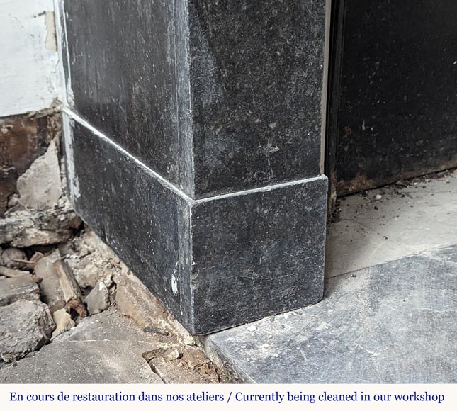 Cheminée de style Napoléon III en marbre noir Cheminée de style Napoléon III en marbre noir-4