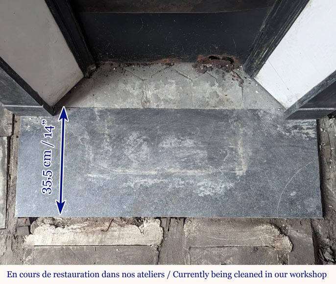 Cheminée de style Napoléon III en marbre noir Cheminée de style Napoléon III en marbre noir-8